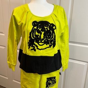 HCMC women top+pants